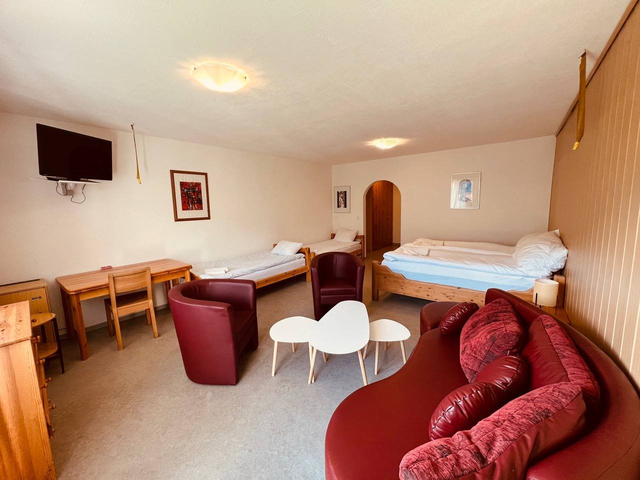 WhatsApp Image 2025-10-21 at 14.13.05 (3)