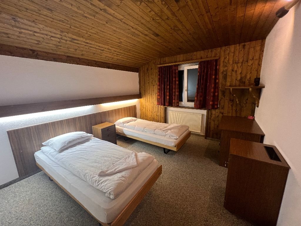 Standard Double Room 2 (6)